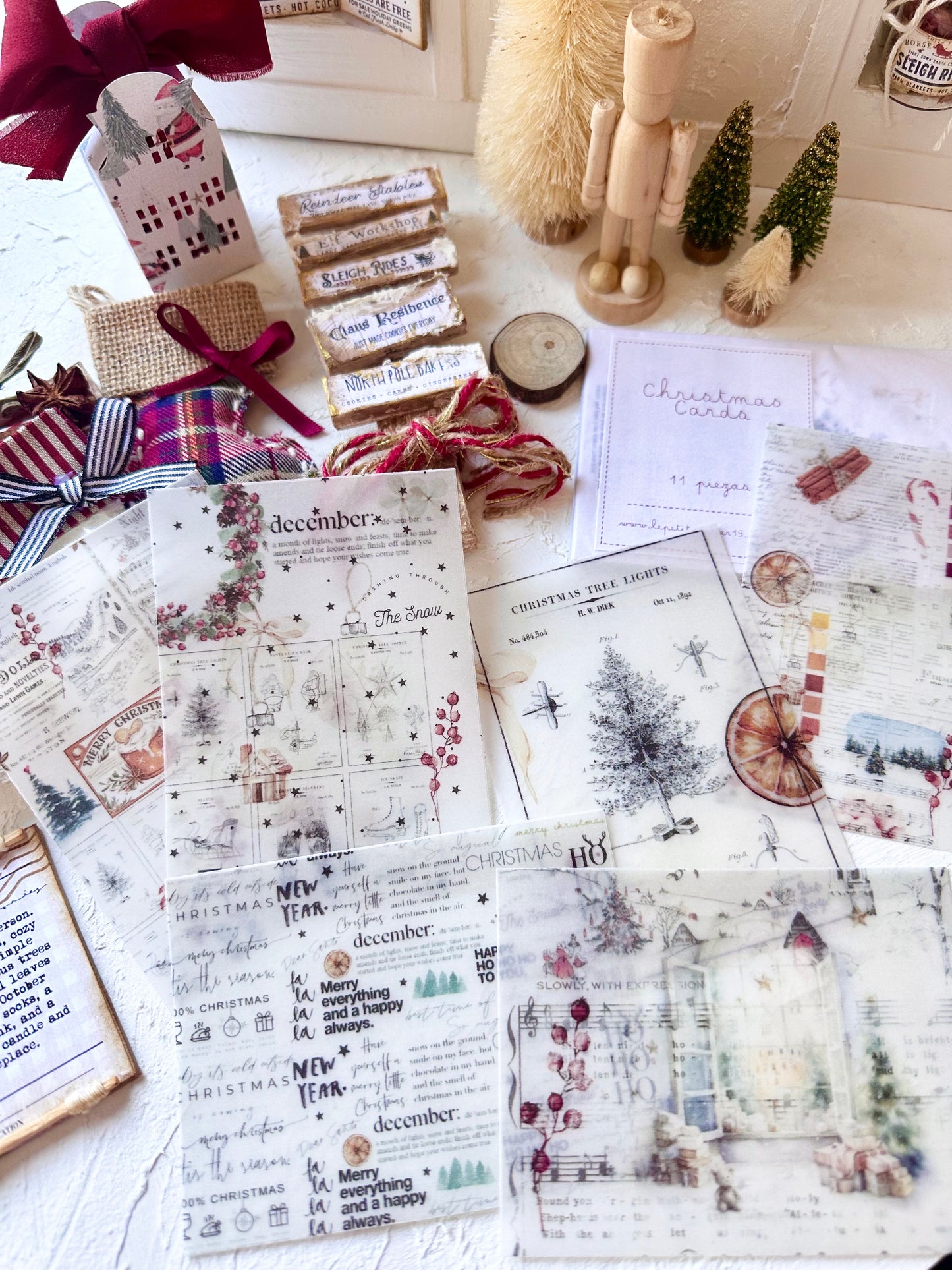 11 CHRISTMAS CARDS · On vellum & matte paper