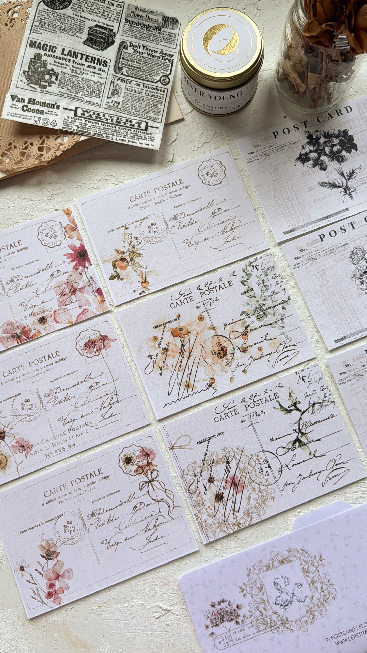 Postcards Floral · Postales
