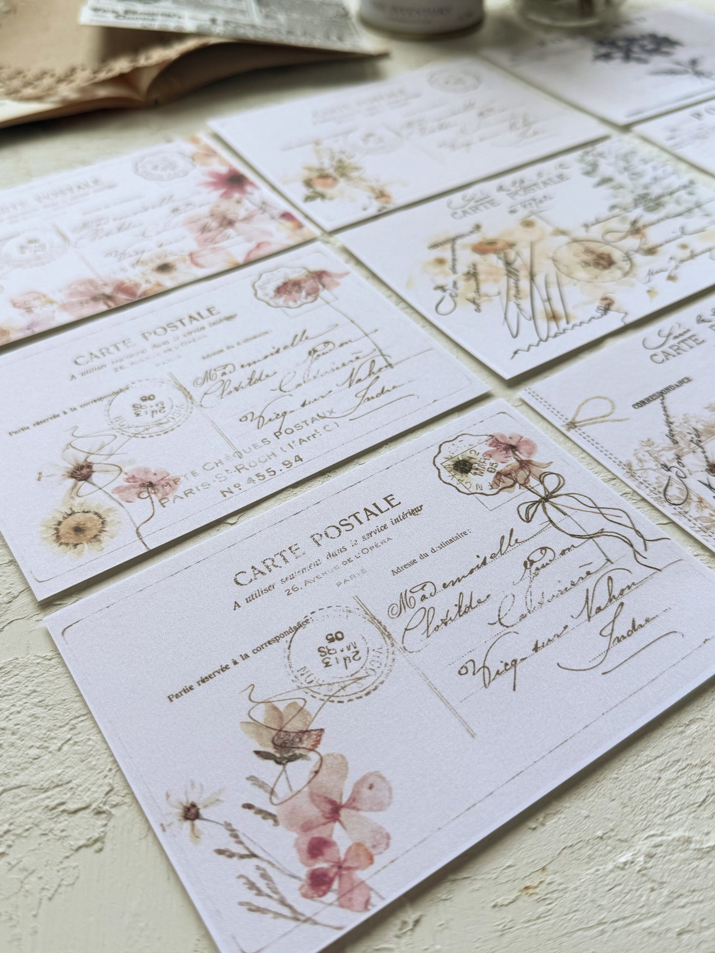 Postcards Floral · Postales