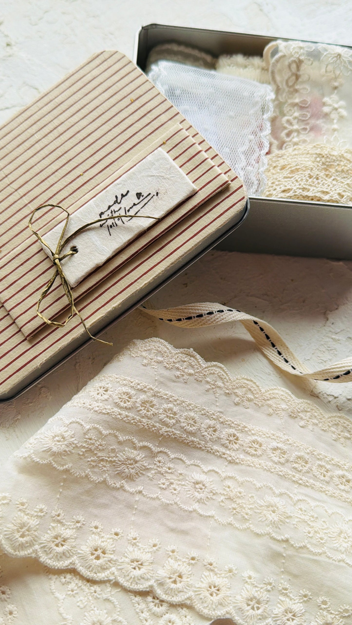 Lata Decorada · Colección Atelier