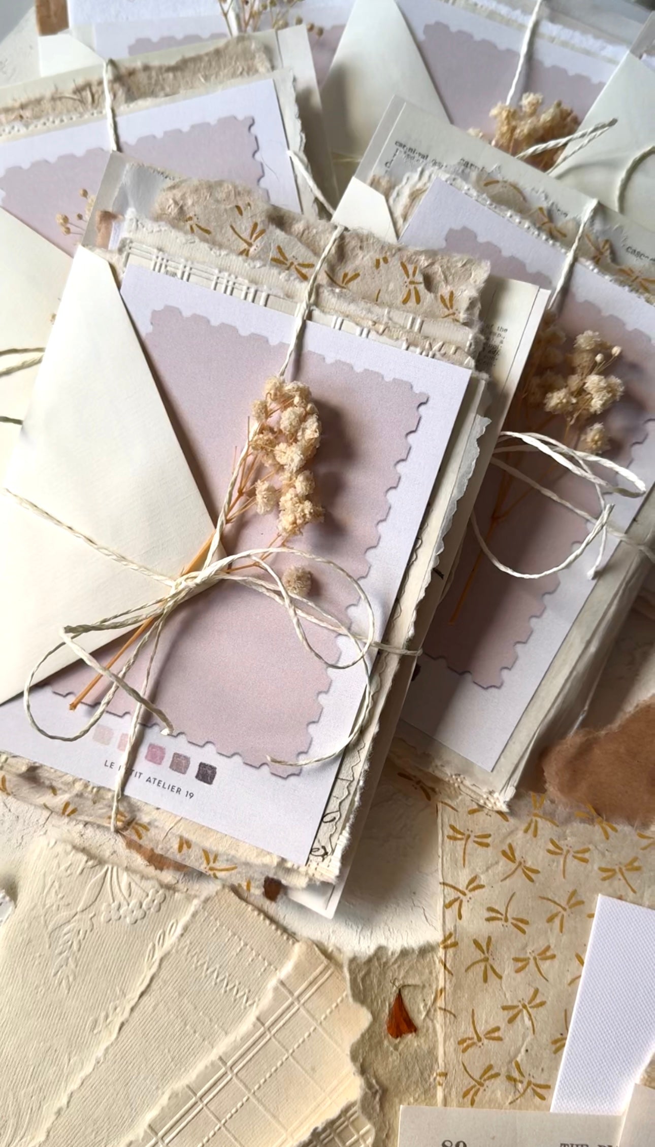 Surprise Paper Bundle · Kit Sorpresa