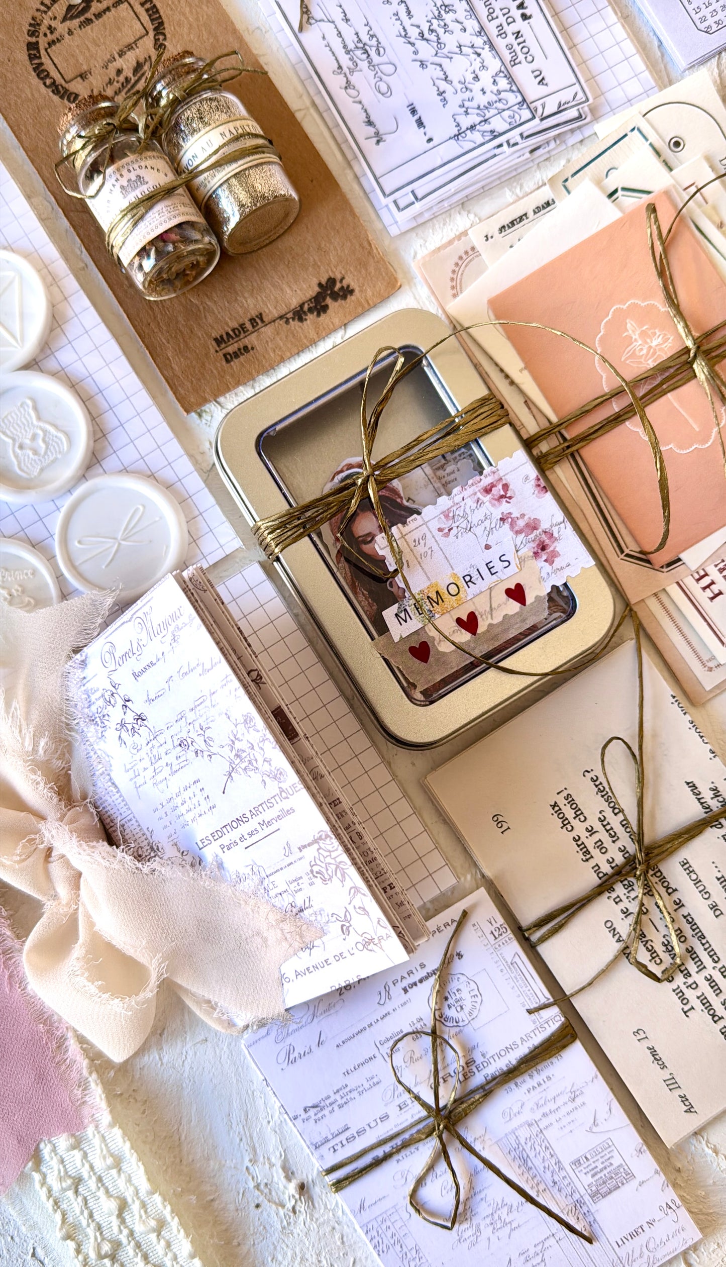 Kit Handmade · October