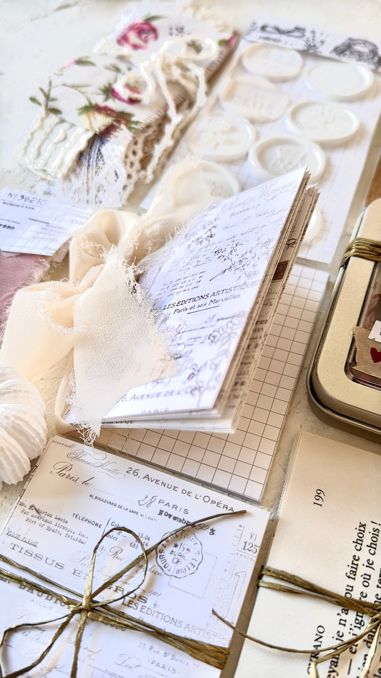 Kit Handmade · October