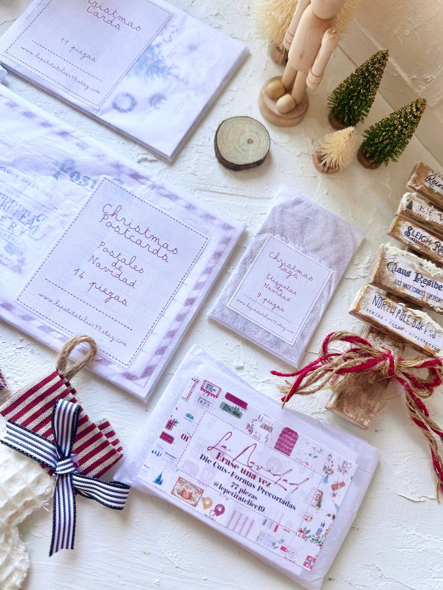 11 CHRISTMAS CARDS · On vellum &amp; matte paper