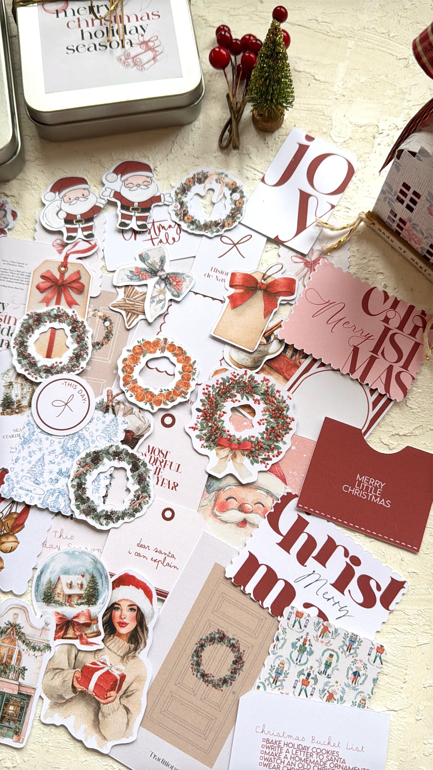 Lata con Die Cuts de Navidad
