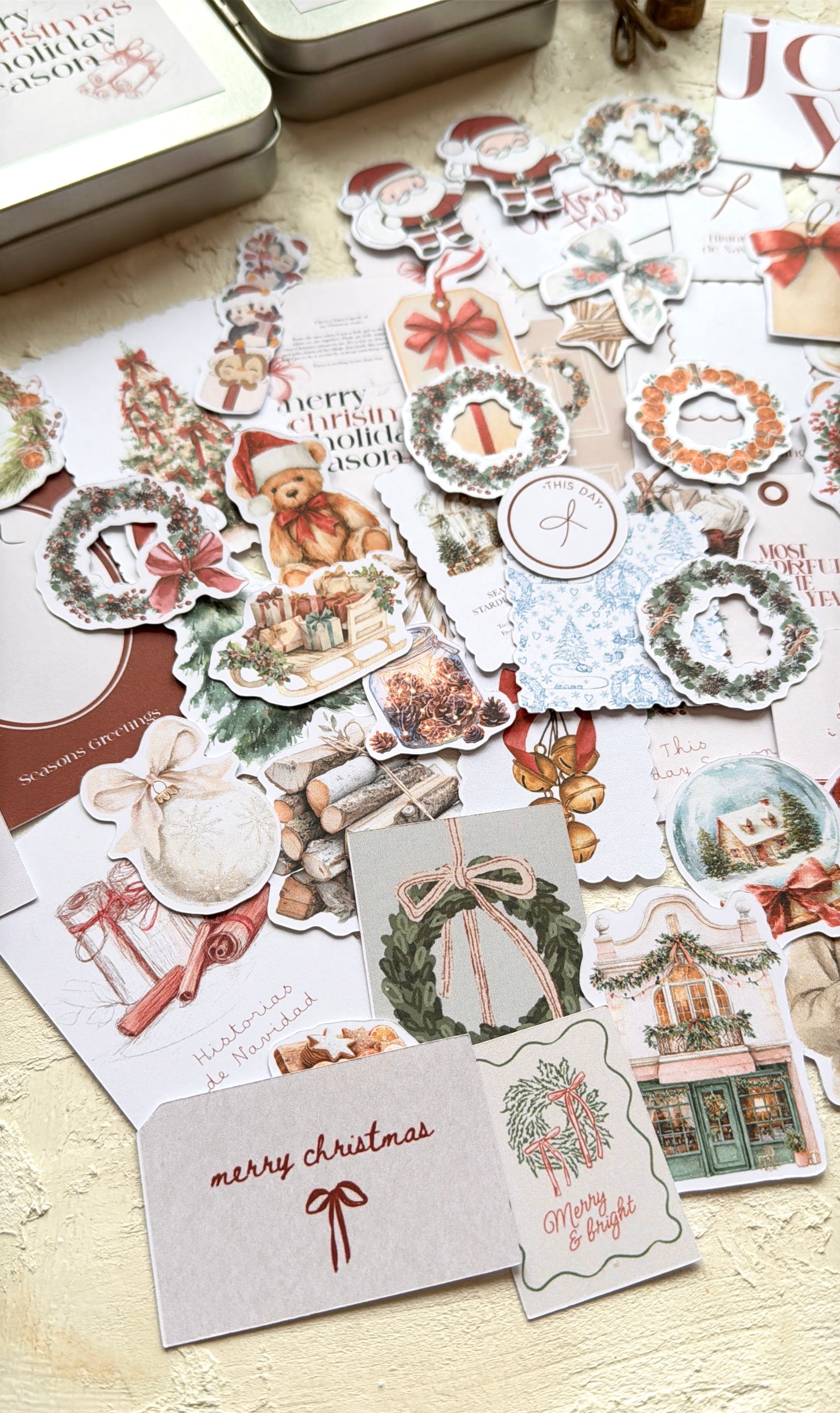 Lata con Die Cuts de Navidad