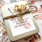 Lata con Die Cuts de Navidad