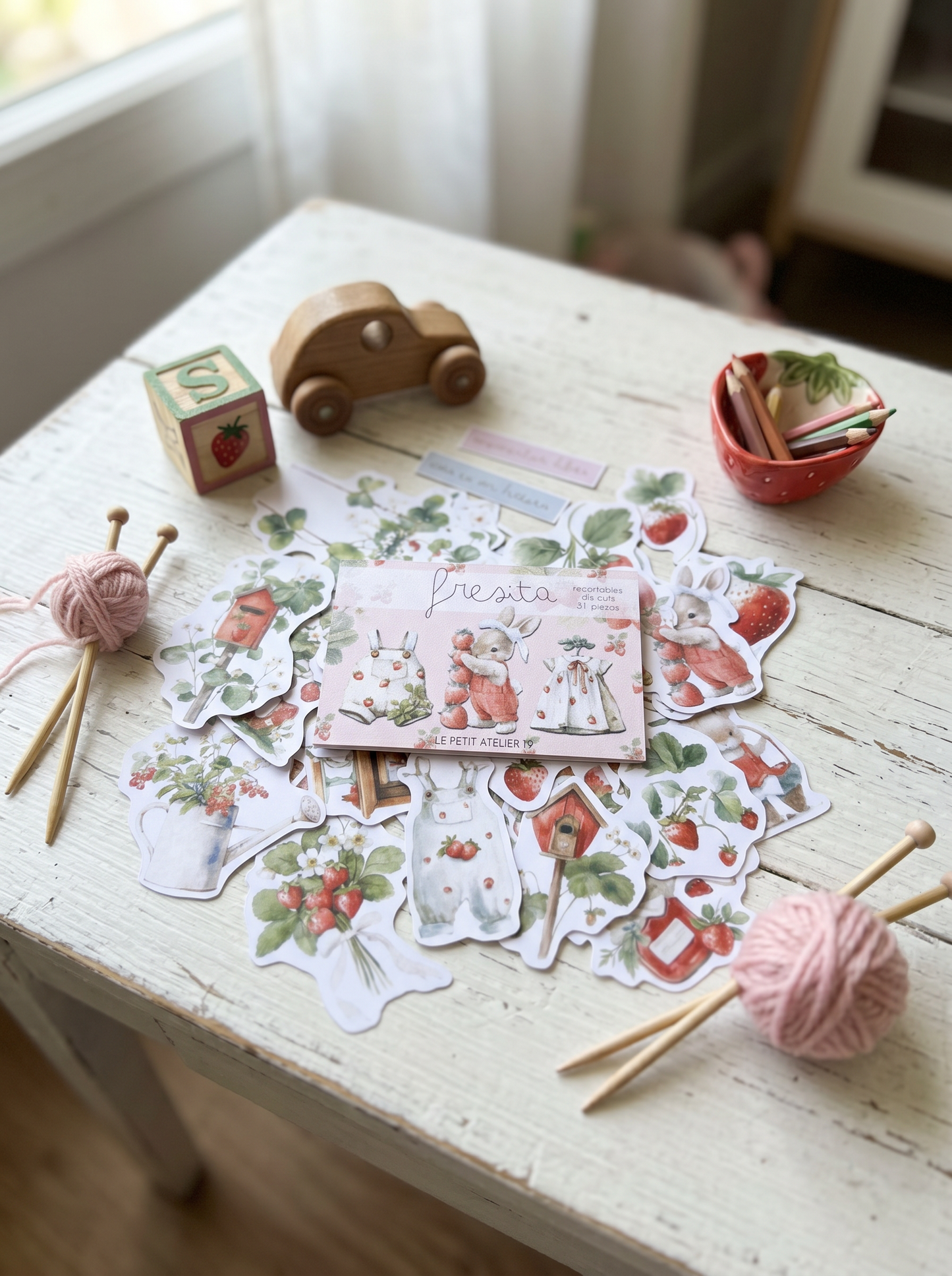 DIE CUTS Fresita - 31 Piezas Troqueladas (Recortables)