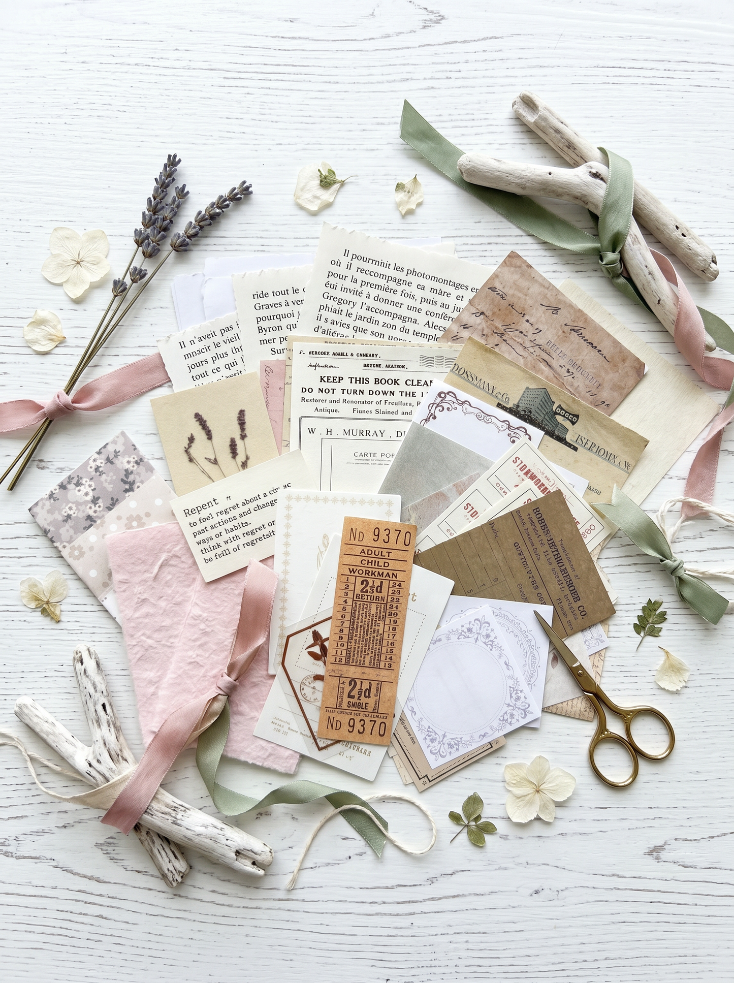 Mystery Vellum Pouch · Sobres Sorpresa